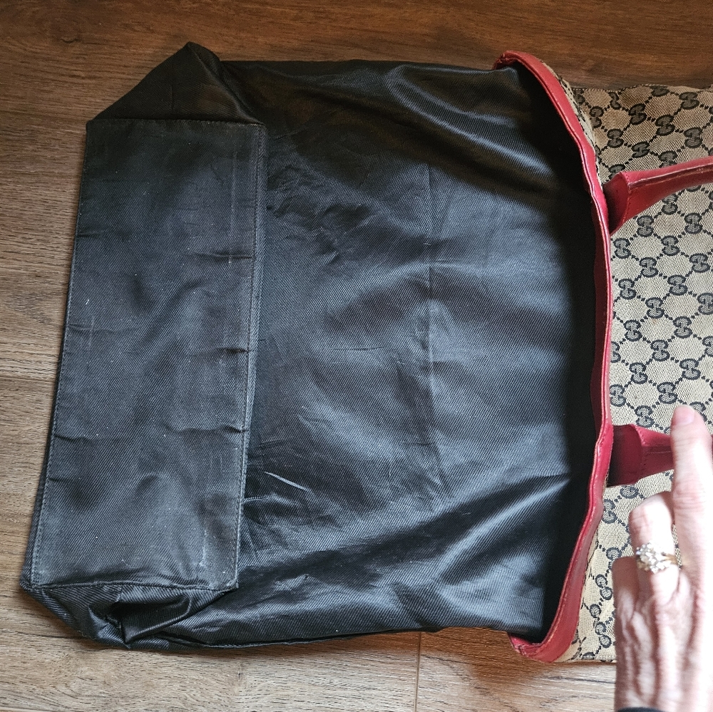 Gucci Vintage Navy Blue Monogram With Red Leather Trim With Dustbag - Picture 14 of 16
